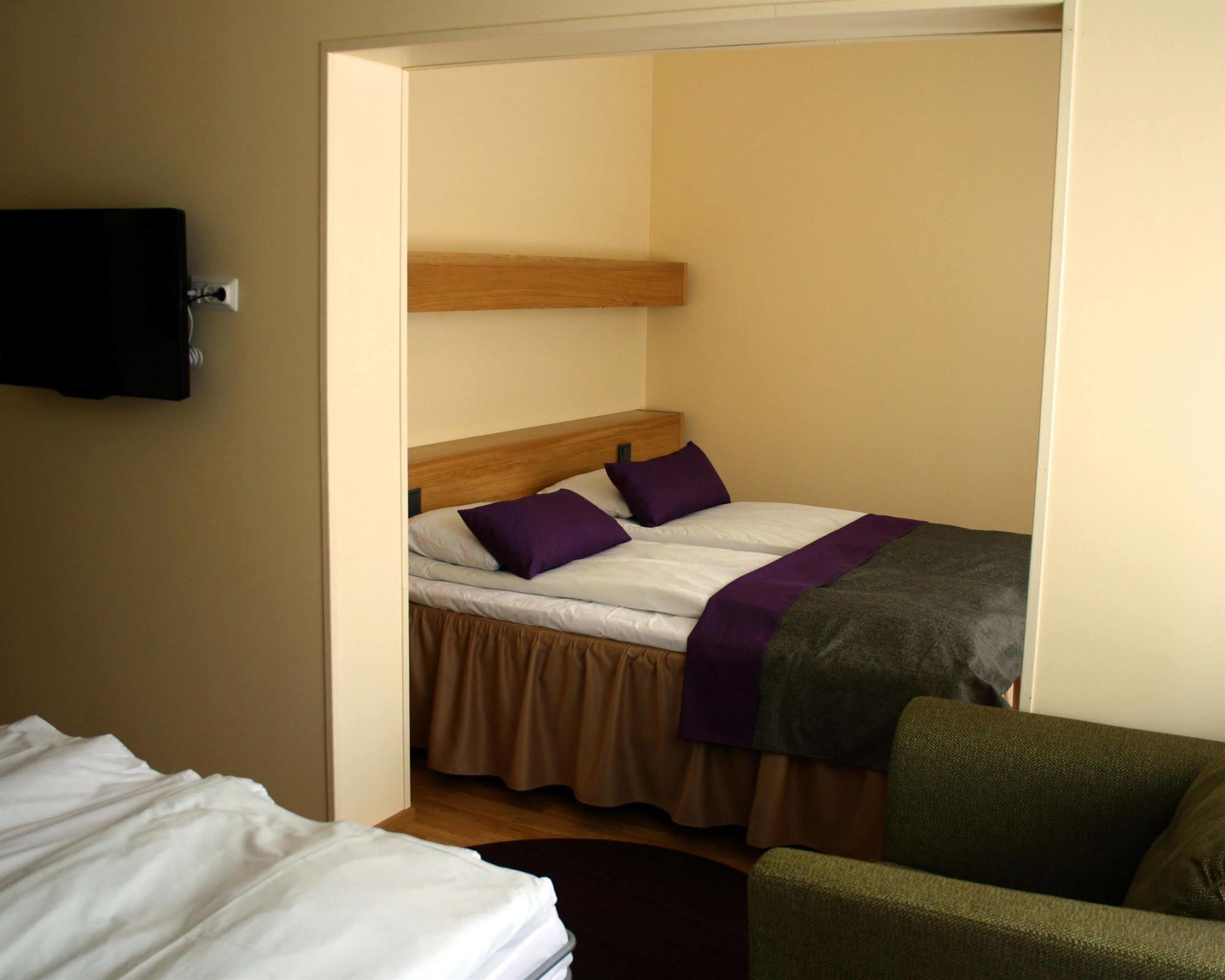 ซาแมนต์ตา โฮเทล แอนด์ เรสเตอรองต์ Hotel Haukipudas ภายนอก รูปภาพ